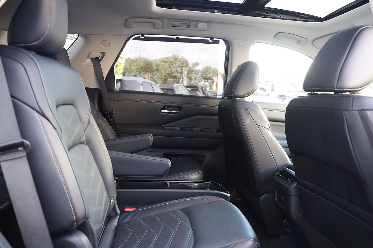 2024 Nissan Pathfinder Ti-L R53