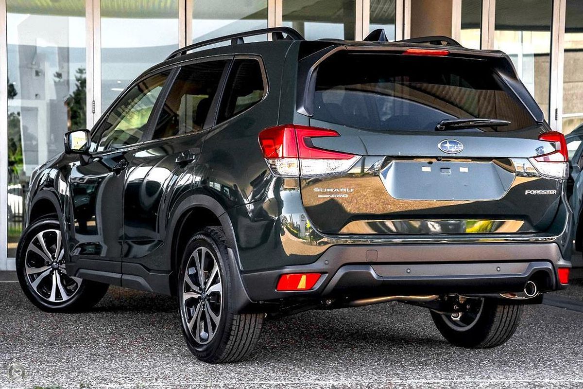 2024 Subaru Forester 2.5i Premium S5
