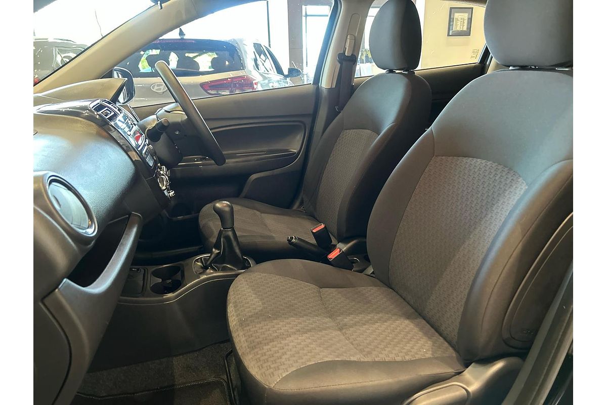 2018 Mitsubishi Mirage ES LA