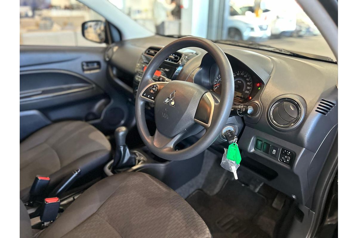 2018 Mitsubishi Mirage ES LA