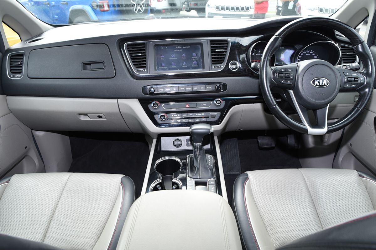 2018 Kia Carnival Platinum YP