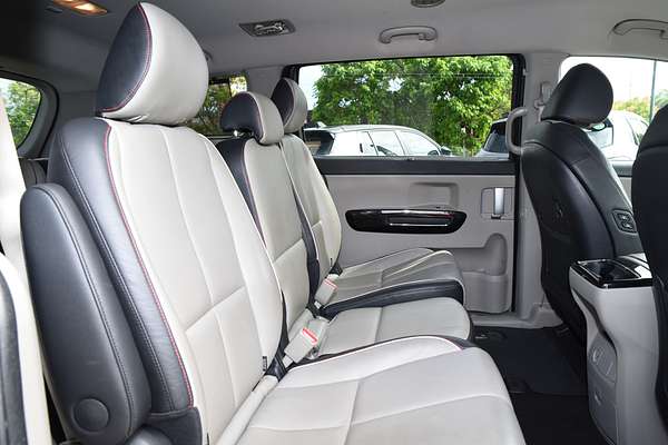 2018 Kia Carnival Platinum YP