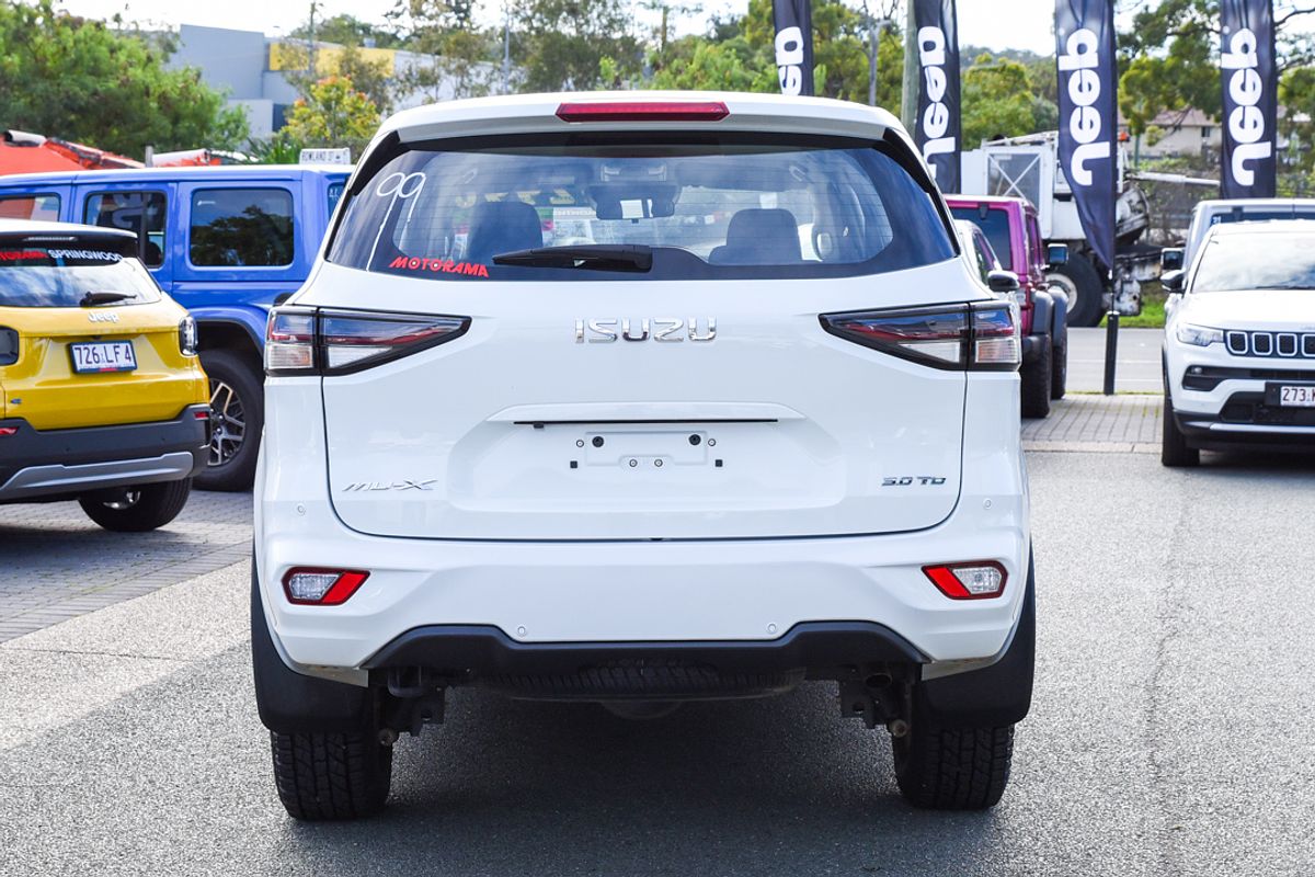 2021 Isuzu MU-X LS-M