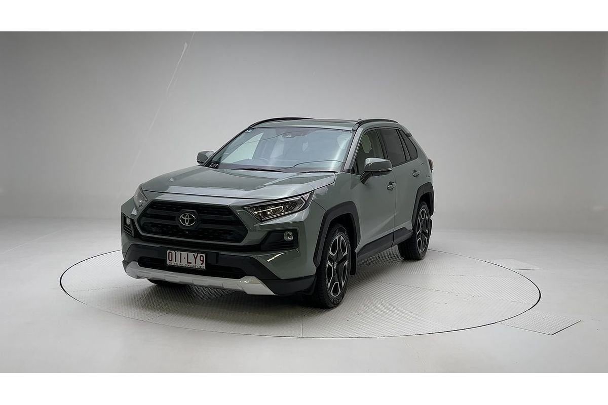 2020 Toyota RAV4 Edge AXAA54R