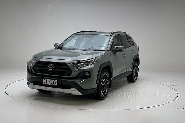2020 Toyota RAV4 Edge AXAA54R