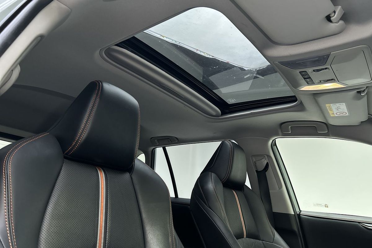 2020 Toyota RAV4 Edge AXAA54R