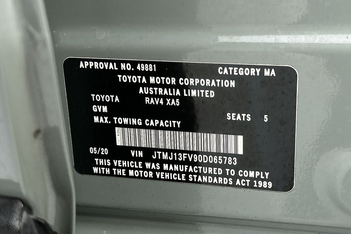 2020 Toyota RAV4 Edge AXAA54R