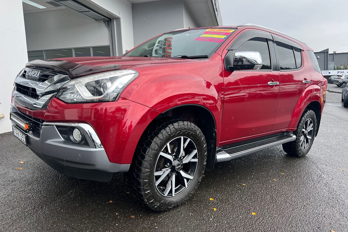 2021 Isuzu MU-X LS-T