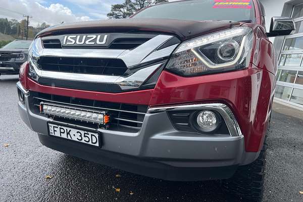 2021 Isuzu MU-X LS-T