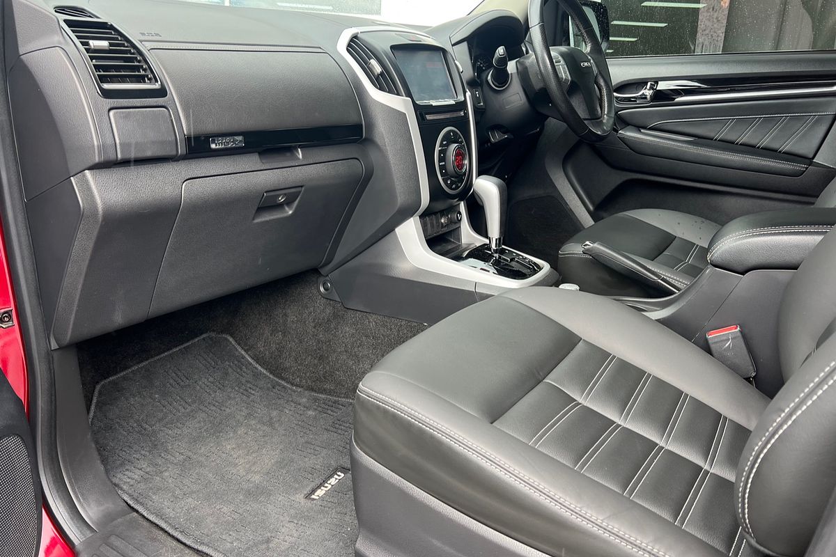 2021 Isuzu MU-X LS-T