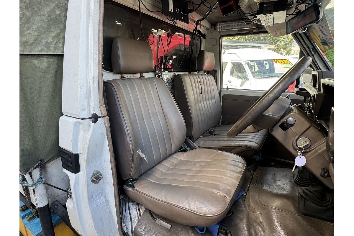 1995 Toyota Landcruiser (4x4) HZJ75RP 4X4