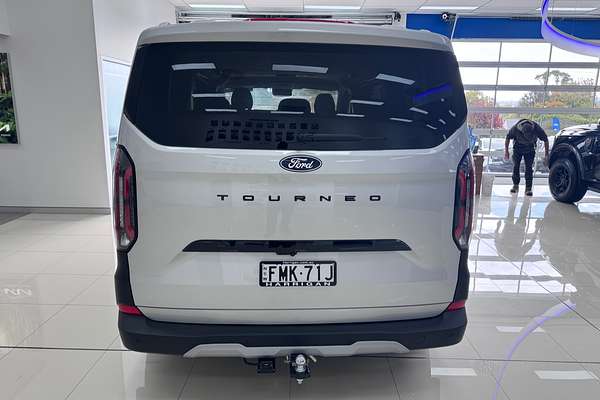 2024 Ford Tourneo Active AV SWB