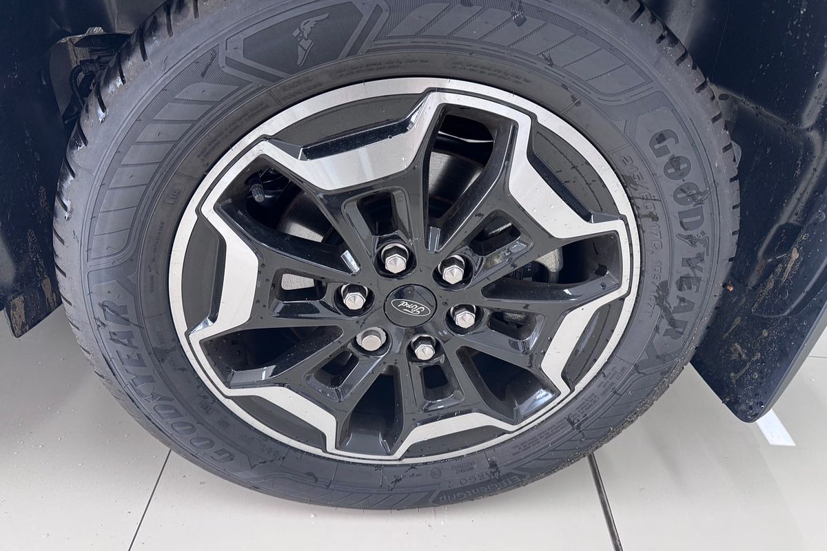2024 Ford Tourneo Active AV SWB