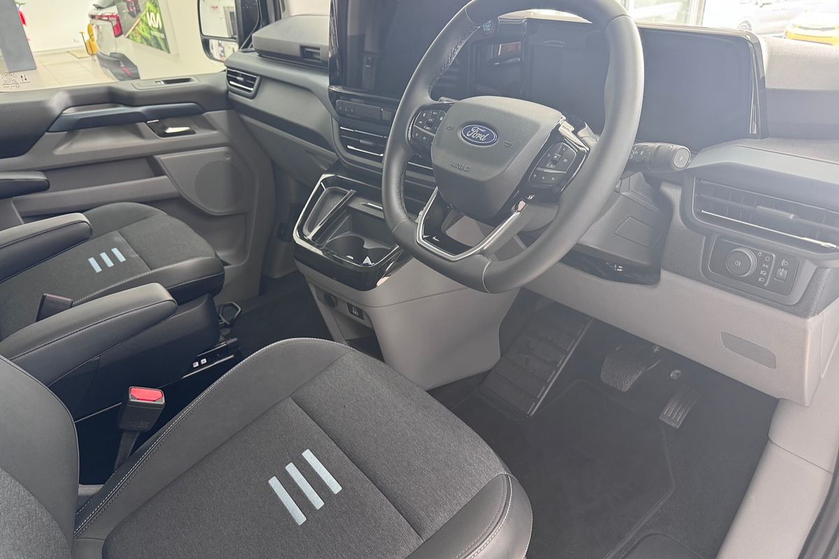 2024 Ford Tourneo Active AV SWB