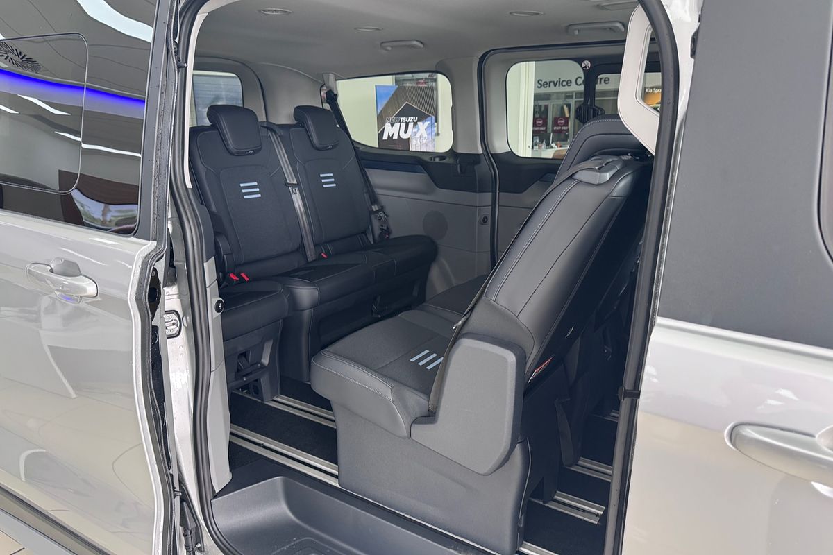 2024 Ford Tourneo Active AV SWB
