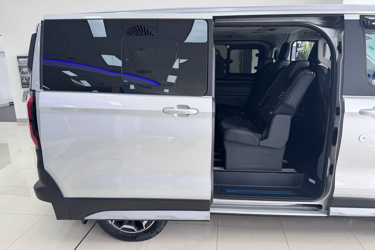 2024 Ford Tourneo Active AV SWB