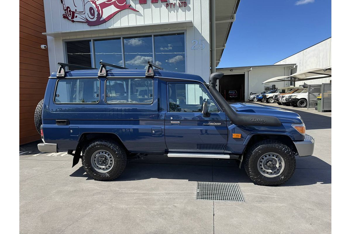 2022 Toyota Landcruiser GXL VDJ78R