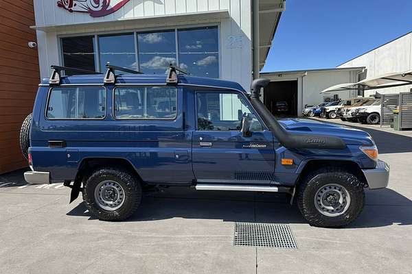 2022 Toyota Landcruiser GXL VDJ78R