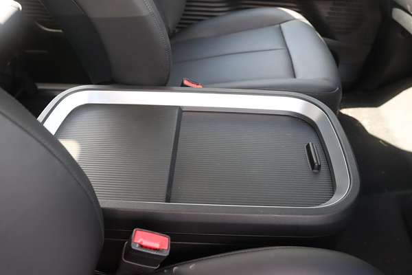 2024 Hyundai STARIA Highlander US4.V3