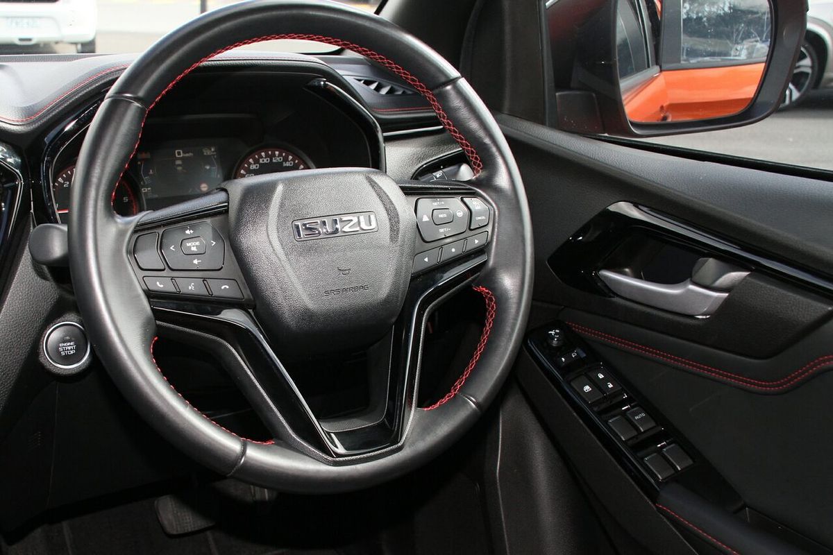 2022 Isuzu D-MAX X-TERRAIN 4X4