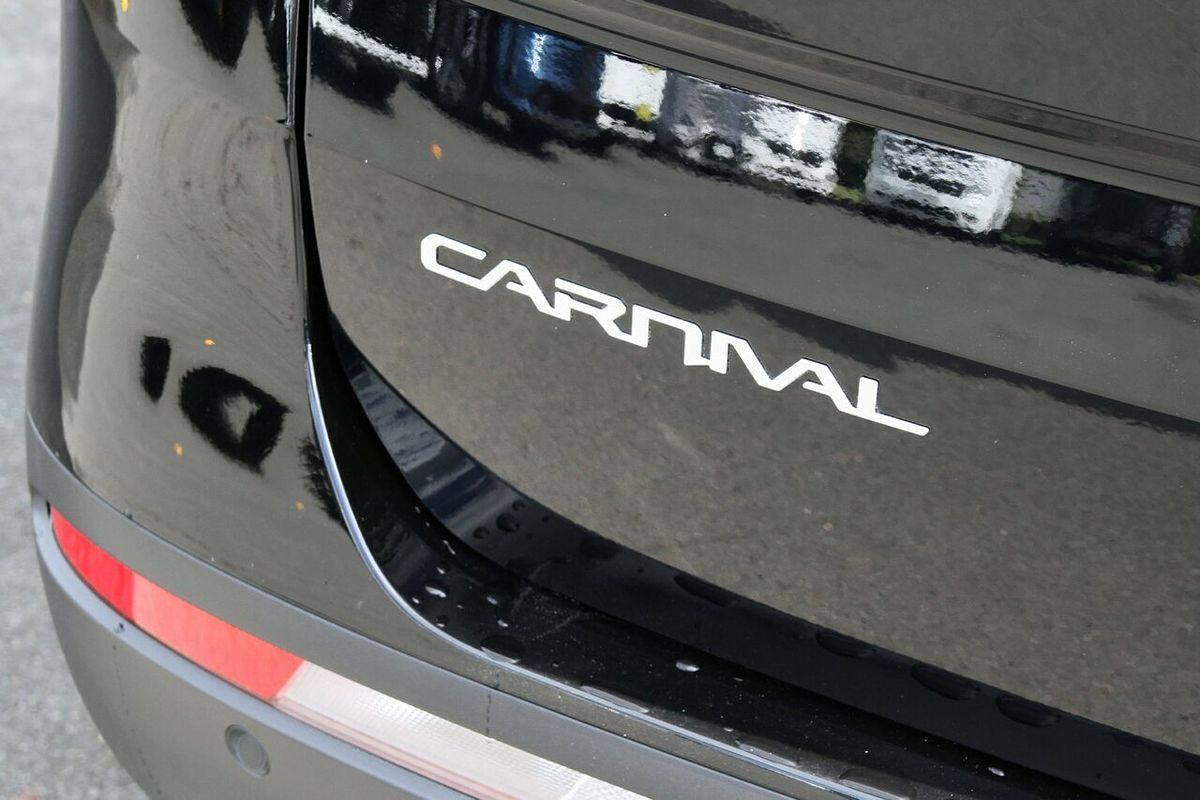 2023 Kia Carnival Special Edition KA4