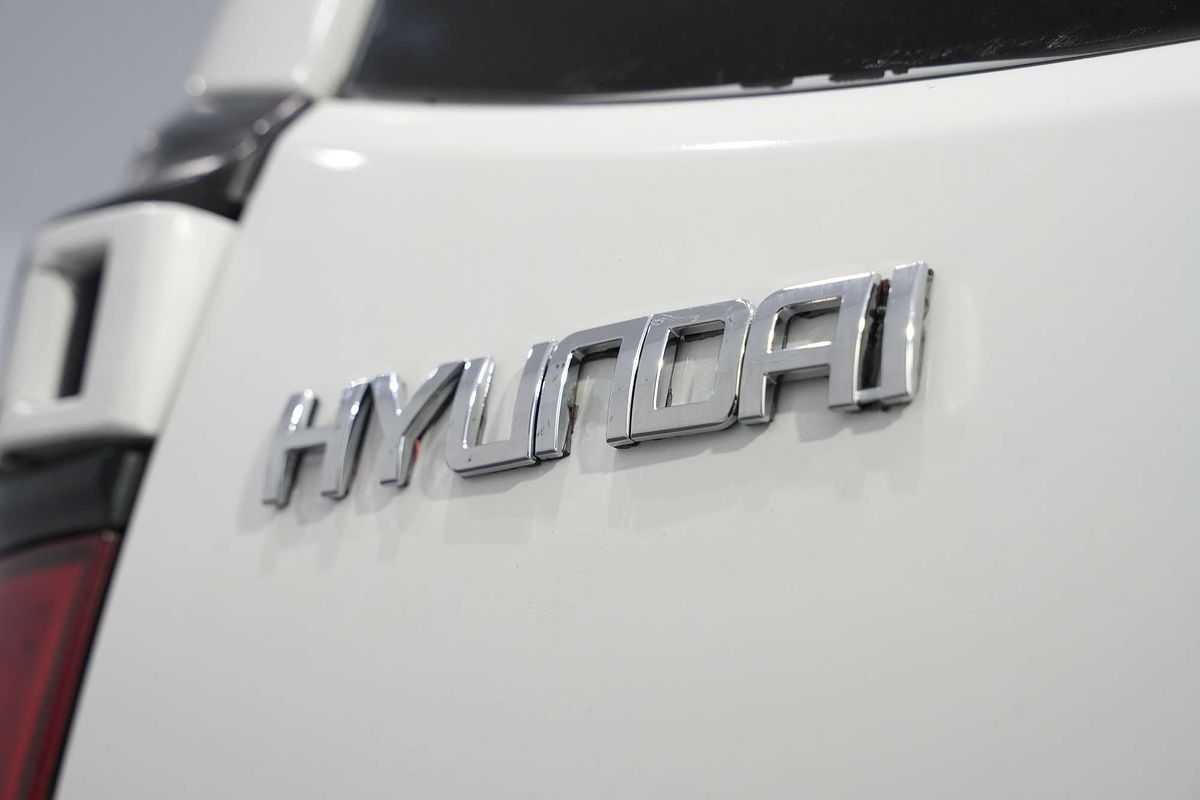 2013 Hyundai iLoad  TQ2-V