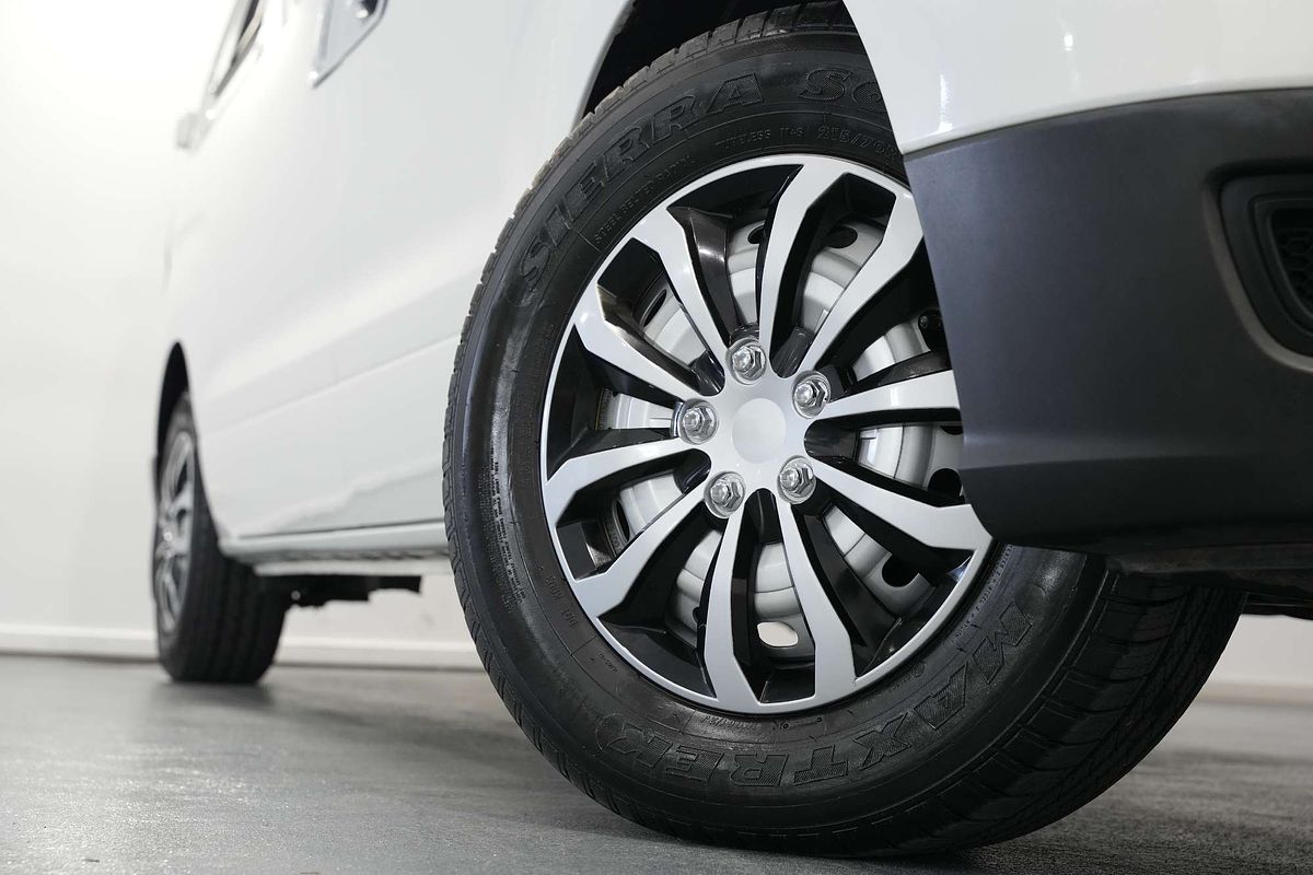 2013 Hyundai iLoad  TQ2-V