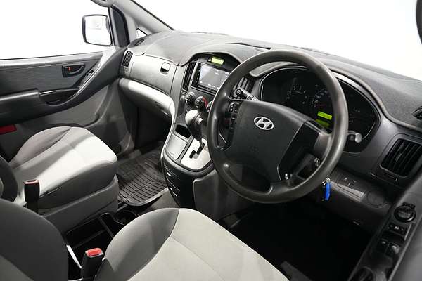 2013 Hyundai iLoad  TQ2-V