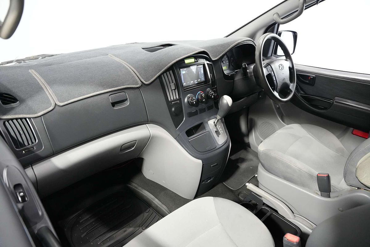 2013 Hyundai iLoad  TQ2-V