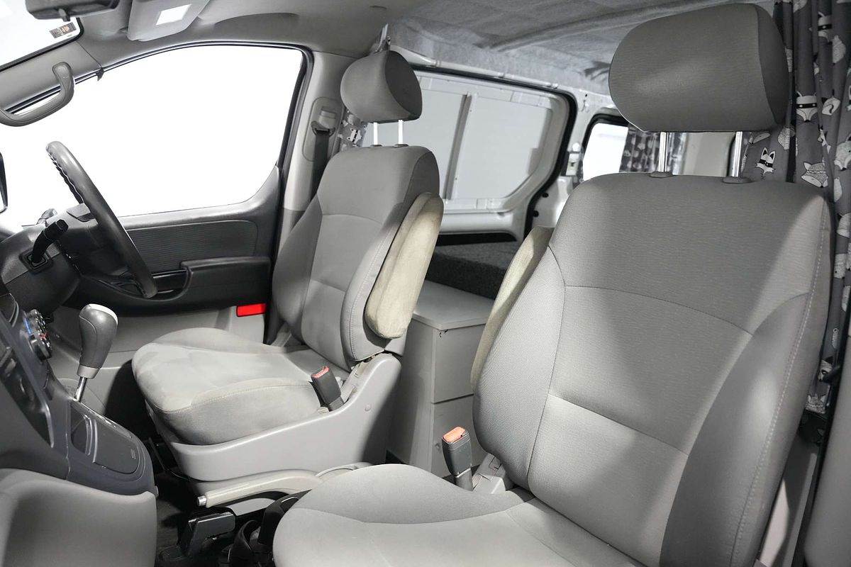 2013 Hyundai iLoad  TQ2-V