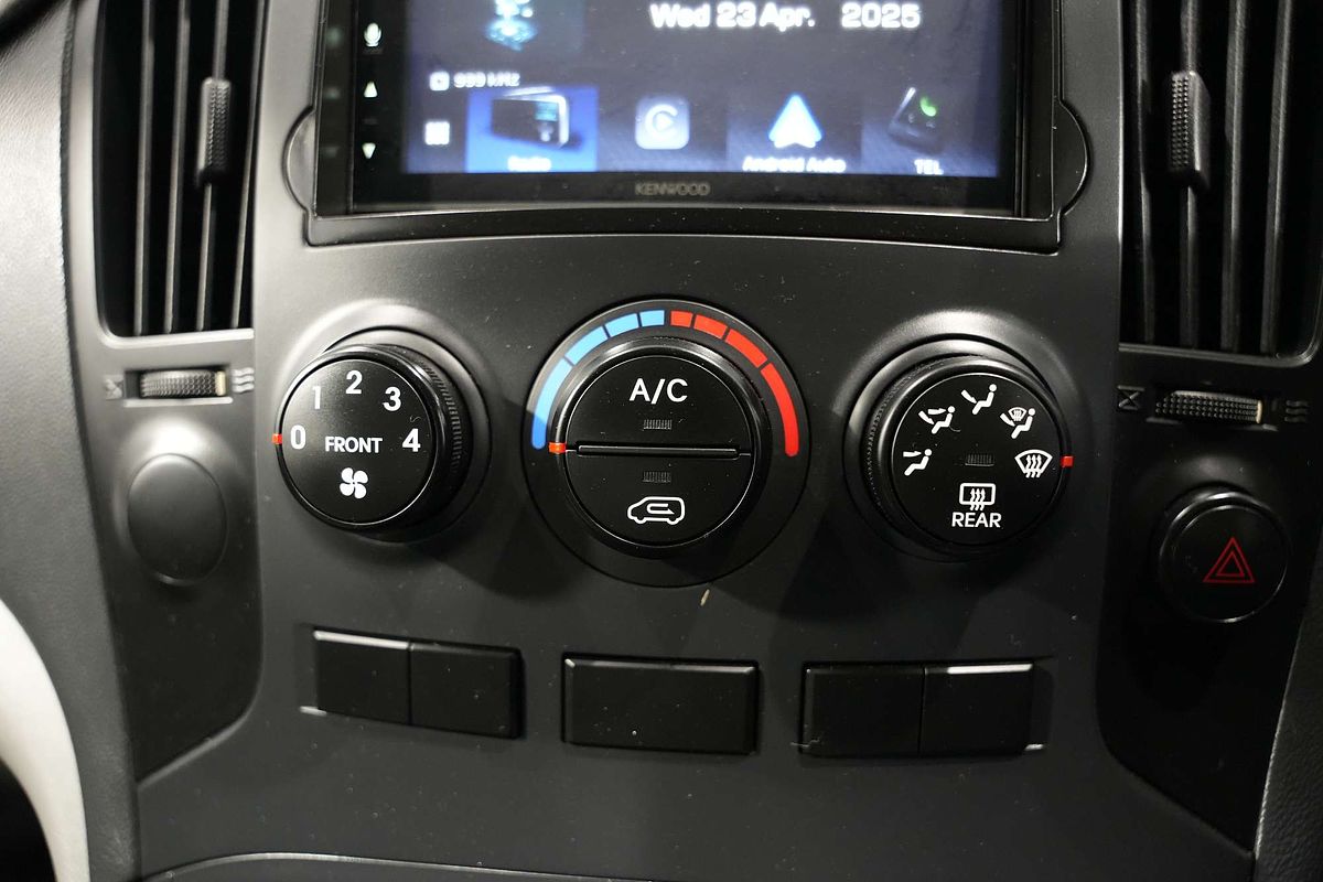 2013 Hyundai iLoad  TQ2-V