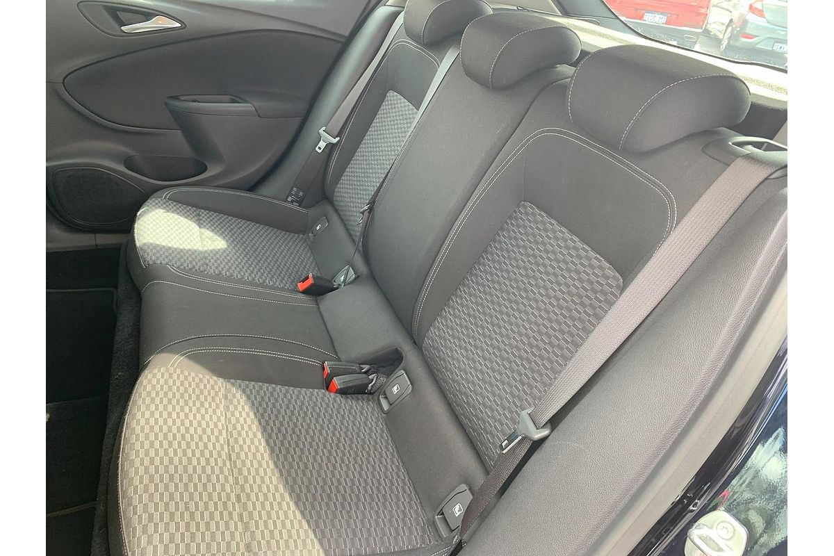 2018 Holden Astra R BK
