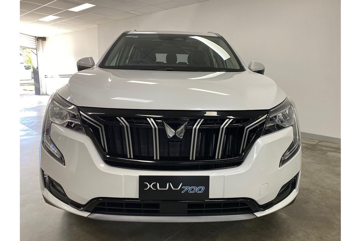 2025 Mahindra XUV700 AX7L
