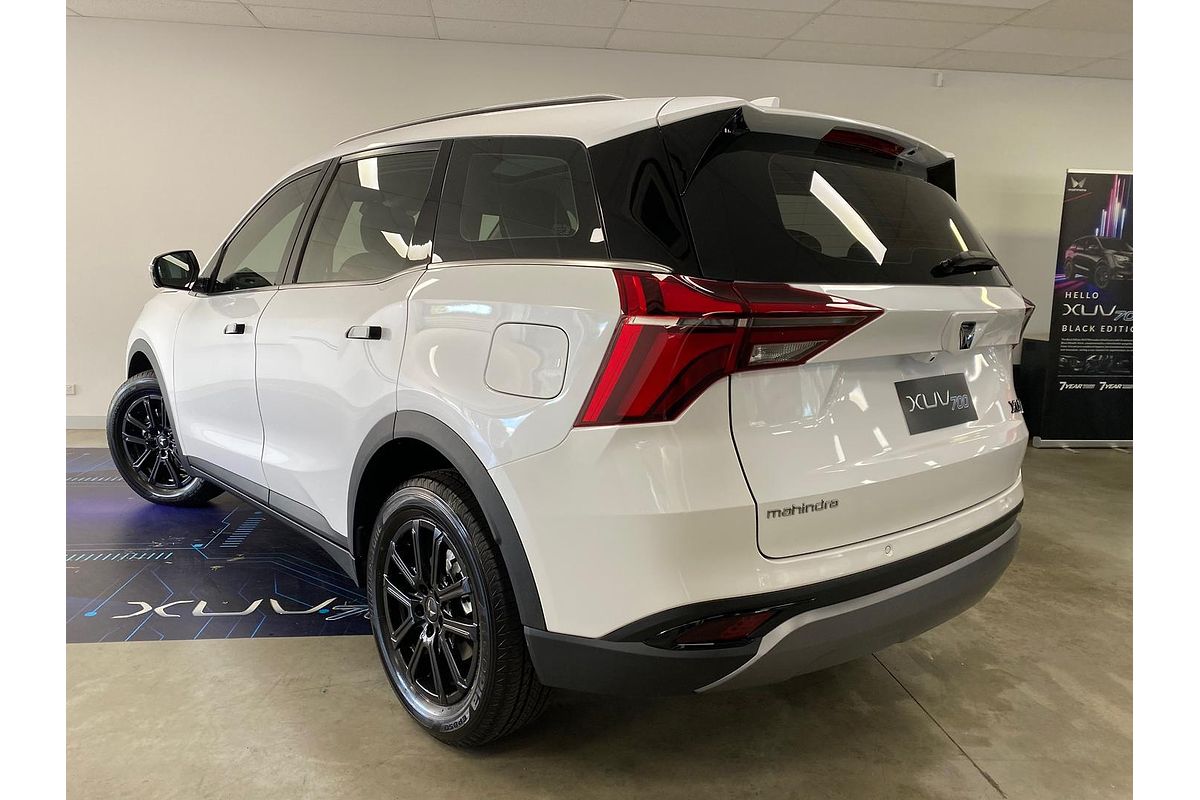2025 Mahindra XUV700 AX7L