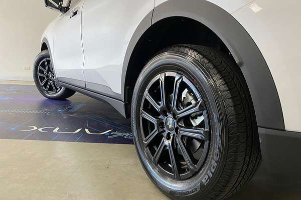 2025 Mahindra XUV700 AX7L