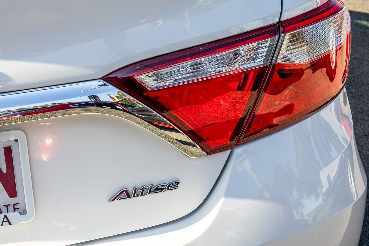 2017 Toyota Camry Altise ASV50R