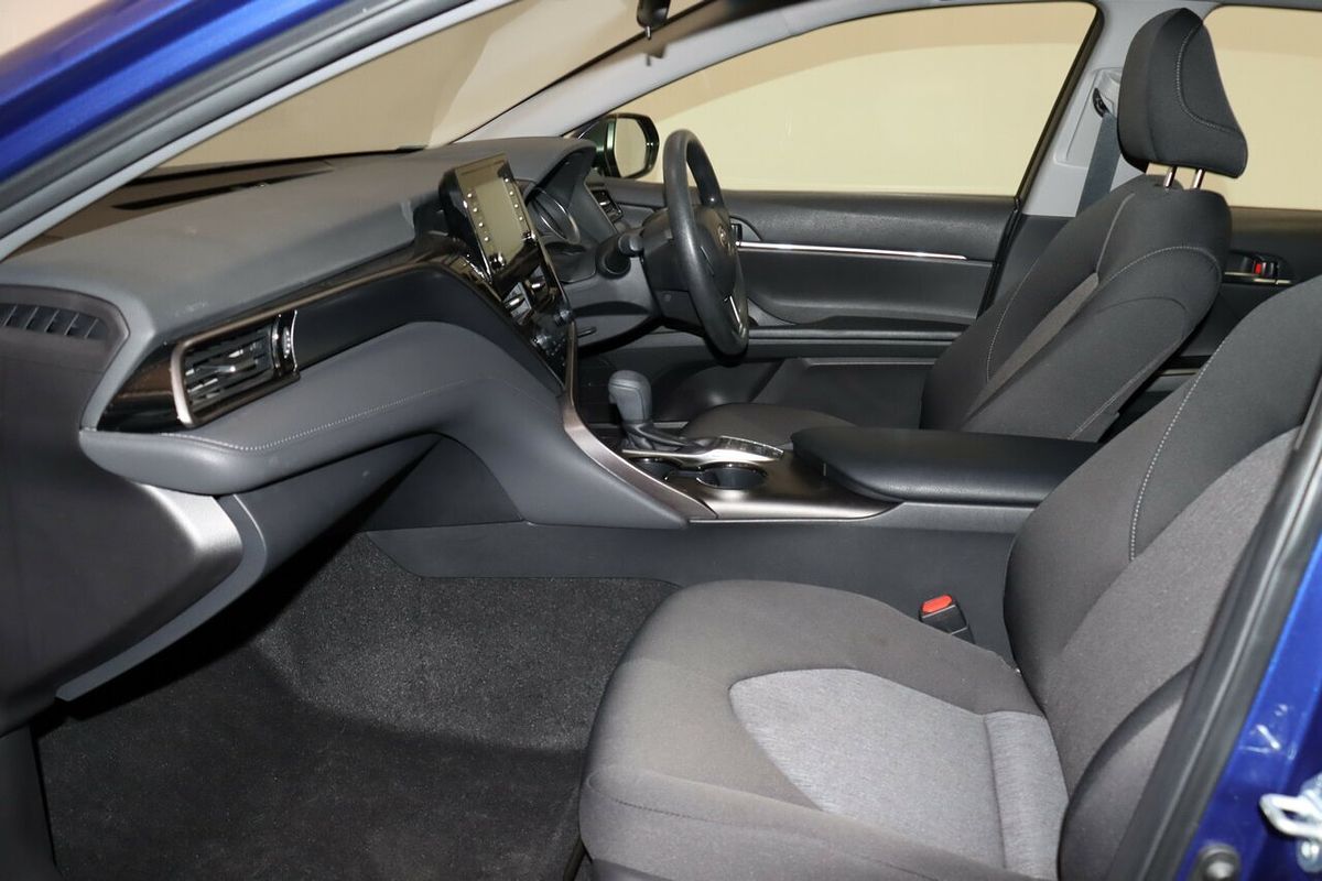 2021 Toyota Camry Ascent AXVH70R