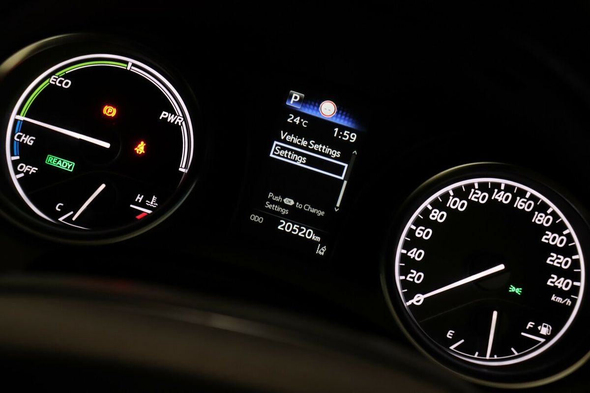 2021 Toyota Camry Ascent AXVH70R