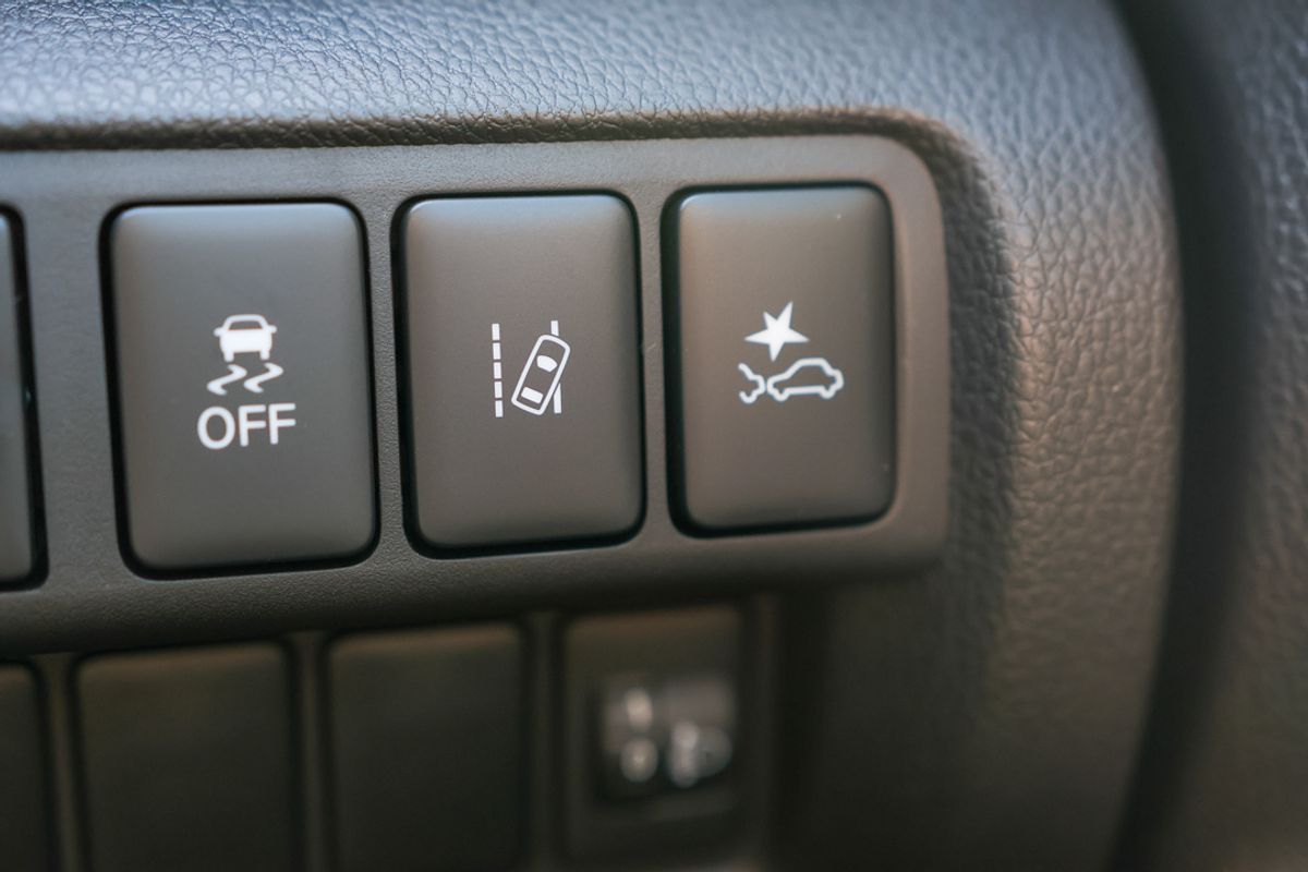 2024 Mitsubishi Eclipse Cross LS YB