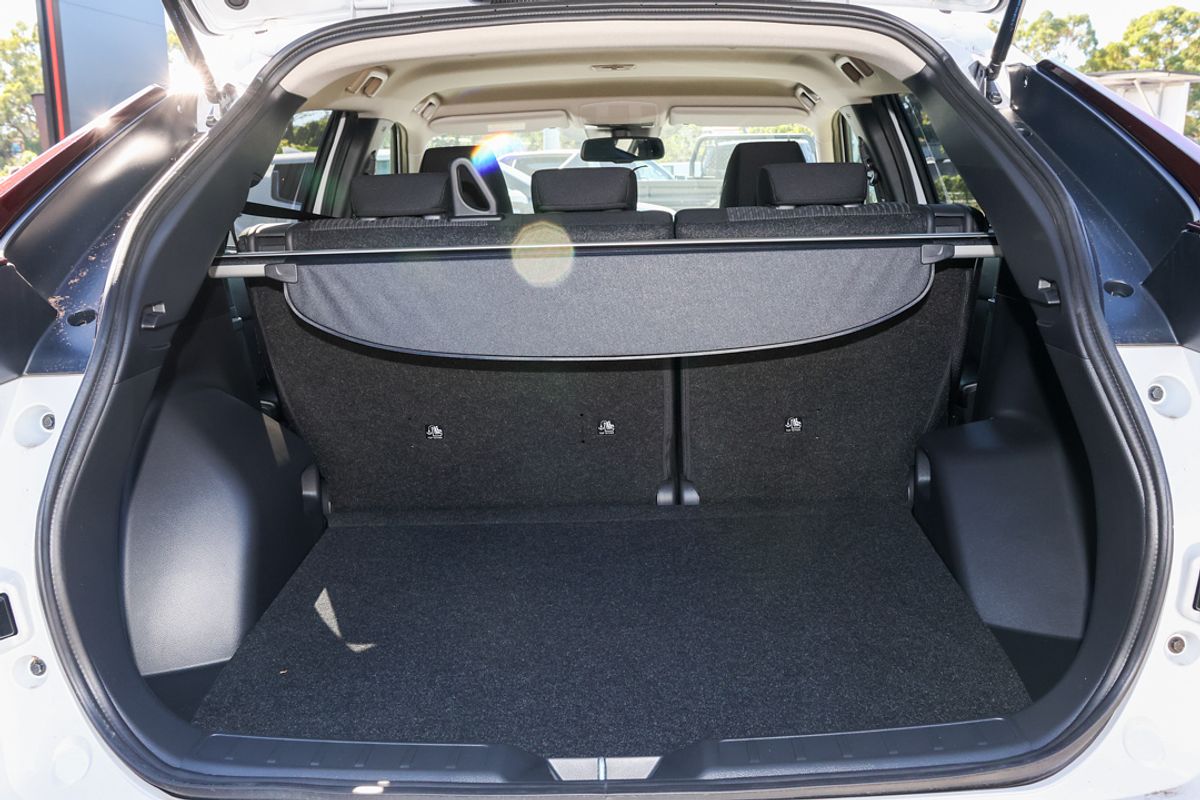2024 Mitsubishi Eclipse Cross LS YB