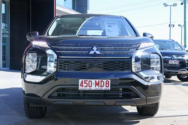 2024 Mitsubishi Outlander ES ZM