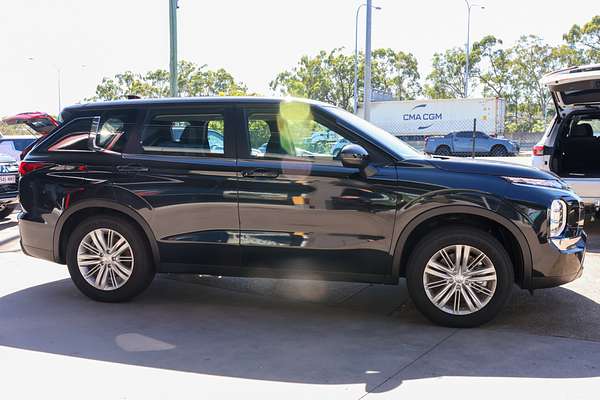 2024 Mitsubishi Outlander ES ZM