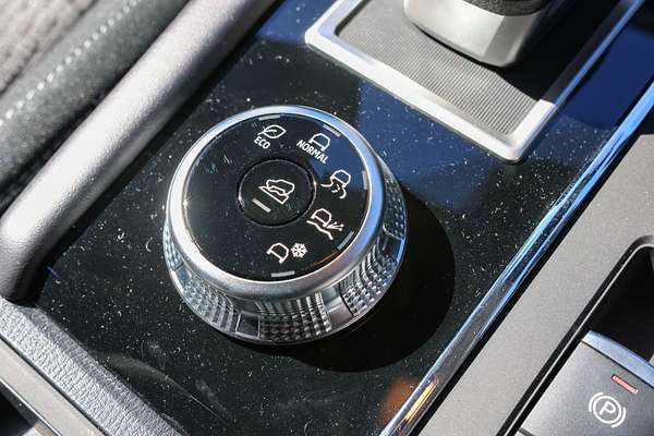 2024 Mitsubishi Outlander ES ZM