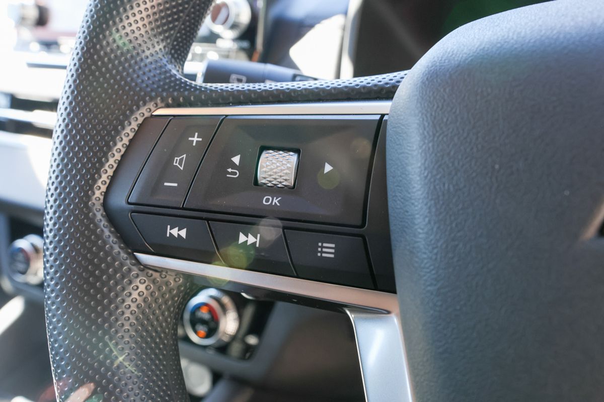 2024 Mitsubishi Outlander ES ZM