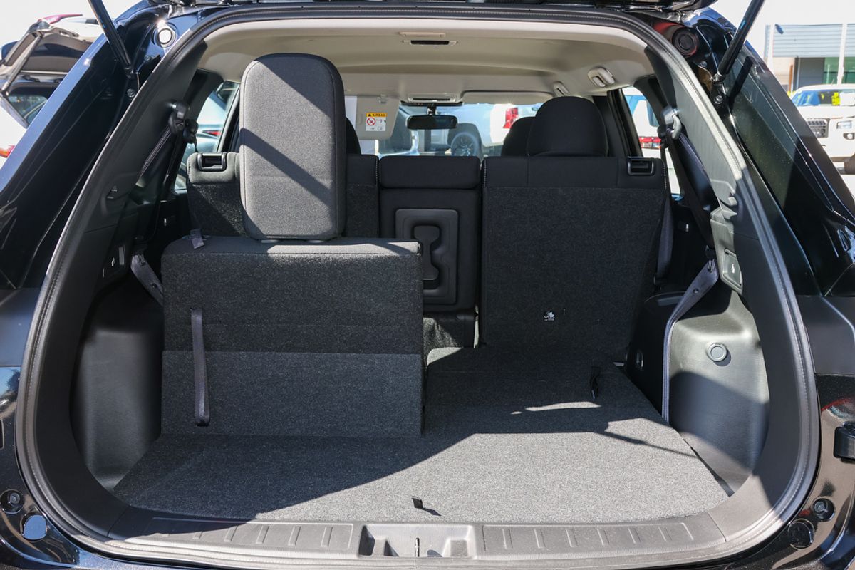 2024 Mitsubishi Outlander ES ZM