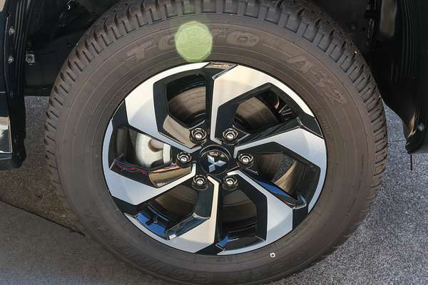 2024 Mitsubishi Pajero Sport Exceed QG