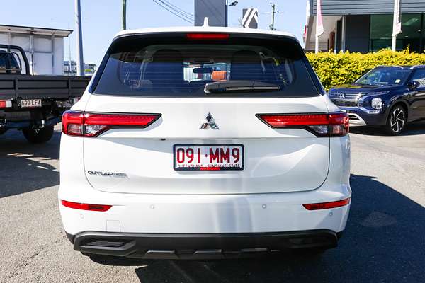 2024 Mitsubishi Outlander ES ZM