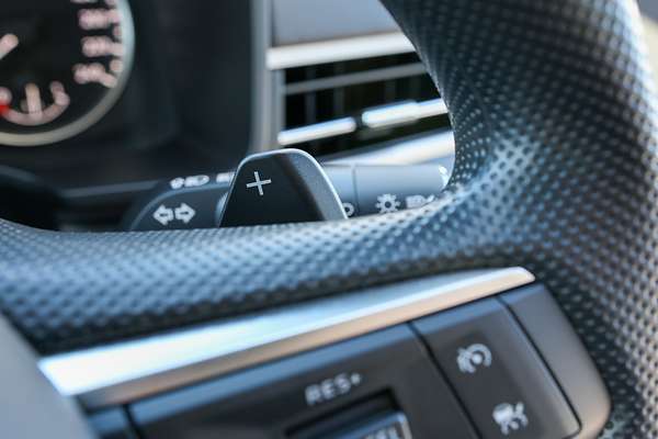 2024 Mitsubishi Outlander ES ZM