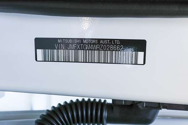 2024 Mitsubishi Outlander ES ZM