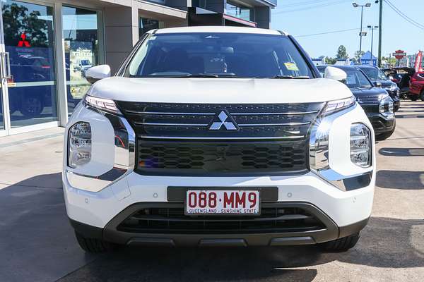 2024 Mitsubishi Outlander ES ZM